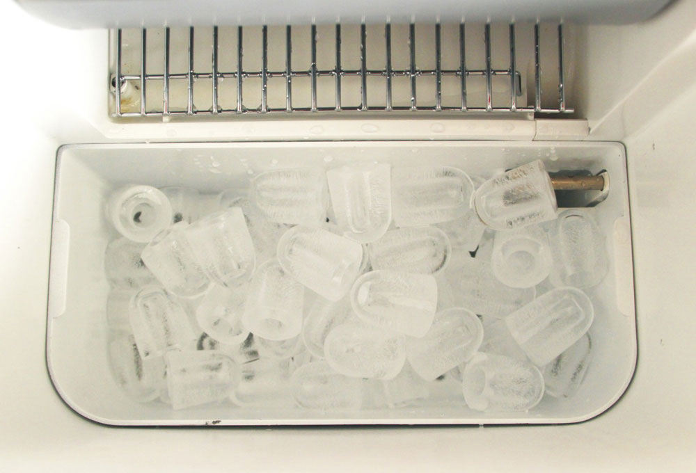 SPT Portable Ice Maker – Silver