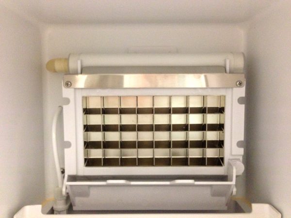 SPT 50LBS Stainless Steel Under-Counter Ice Maker (commercial grade)